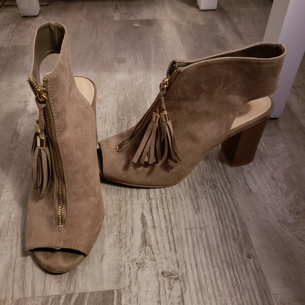 Open Toe Wedges